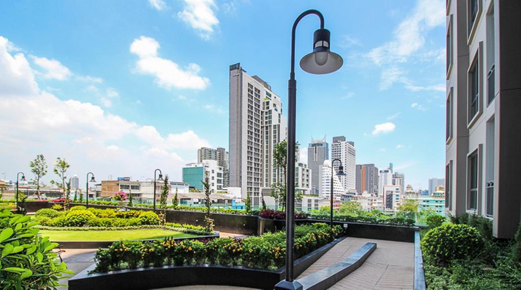 Wooden Suites Bangkok Exterior photo
